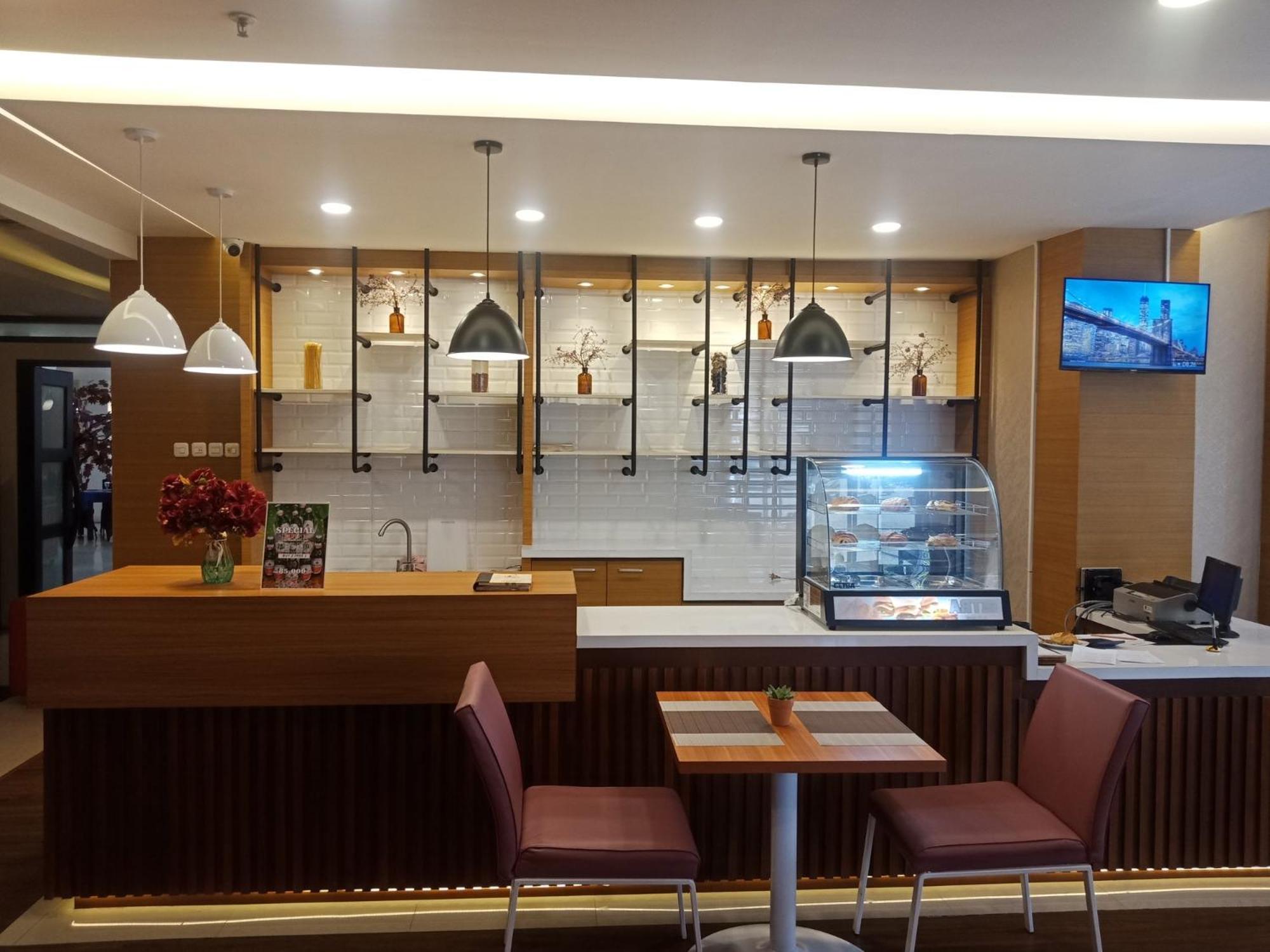 Manise Hotel アンボン エクステリア 写真